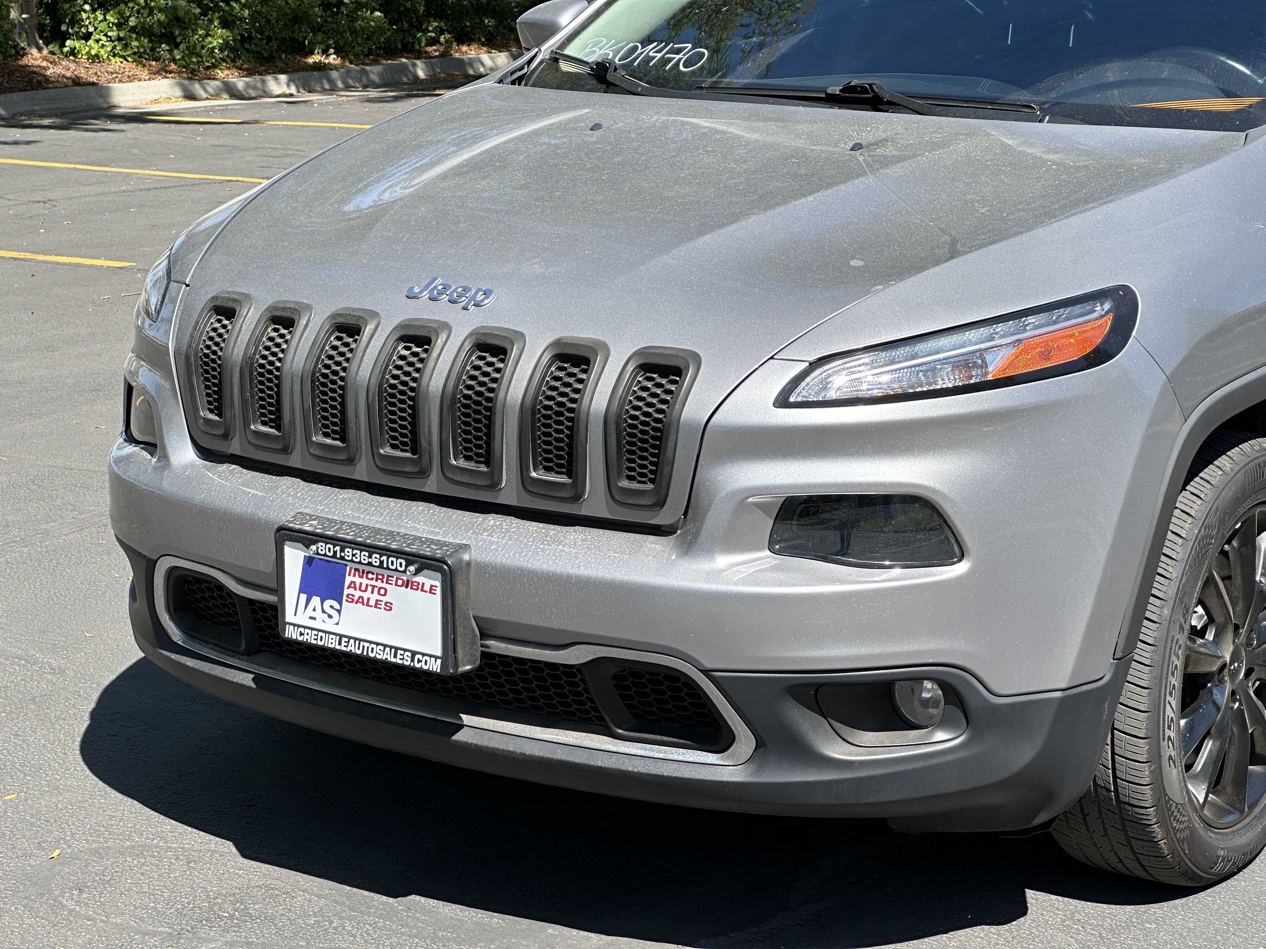 Used 2018 Jeep Cherokee Limited FWD image 10