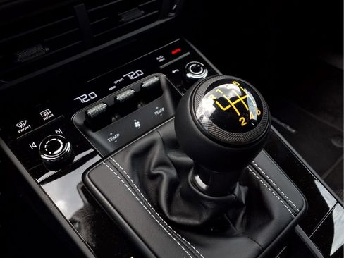 Used 2026 Porsche 911 GT3 RWD image 19