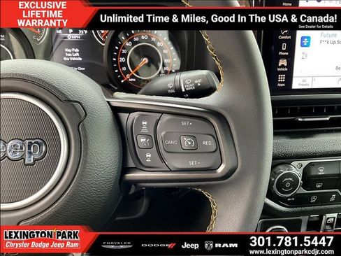 Used 2025 Jeep Wrangler Unlimited Sport AWD/4WD image 12