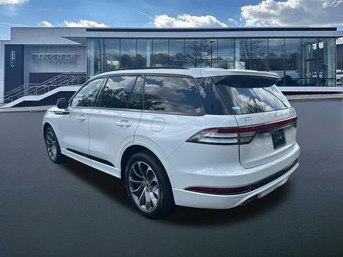 New 2026 Lincoln Aviator AWD w/ Jet Appearance Package image 5