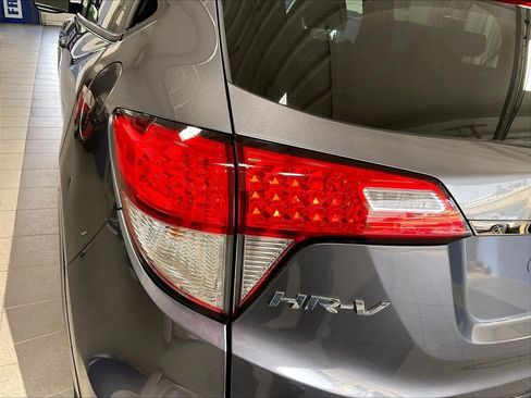 Used 2021 Honda HR-V Sport image 33