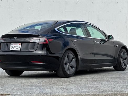 Used 2019 Tesla Model 3 Mid Range image 4