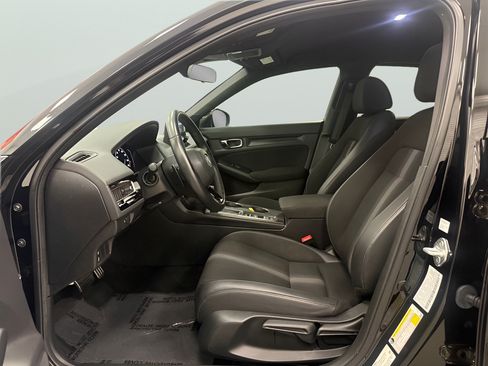 Used 2023 Honda Civic Sport image 12