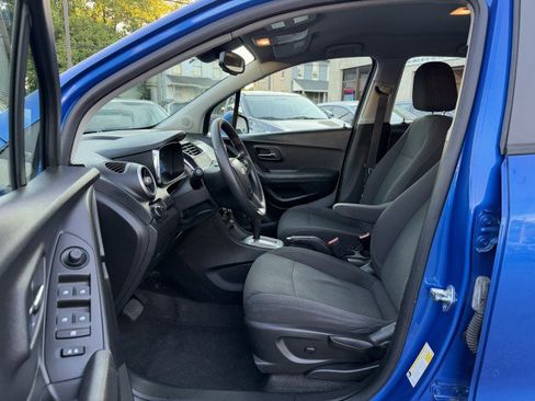 Used 2016 Chevrolet Trax LS FWD image 9