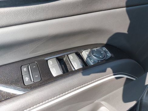 Certified 2023 Cadillac Escalade Premium Luxury w/ LPO, Floor Liner Package image 31