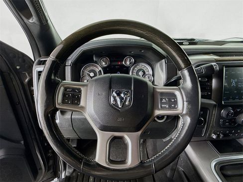 Used 2018 RAM 3500 Laramie Longhorn image 10