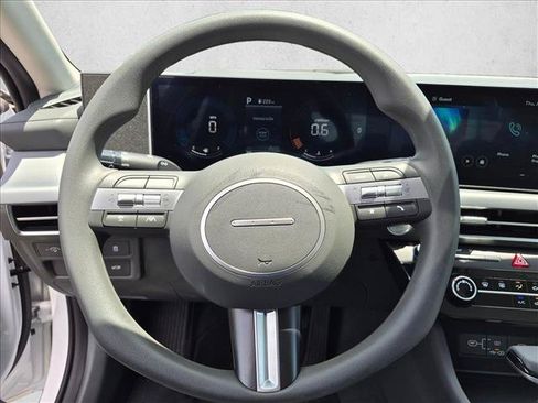 Certified 2026 Hyundai Sonata SE FWD image 25