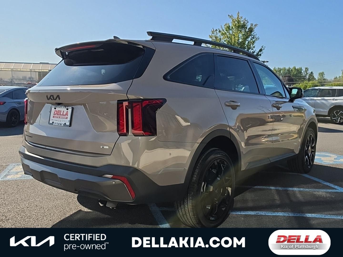 Certified 2025 Kia Sorento X-Line EX AWD/4WD image 13