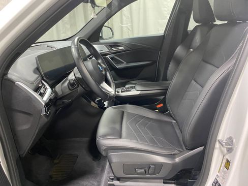 Used 2025 BMW X1 xDrive28i w/ Convenience Package image 19