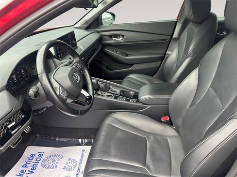 Used 2023 Honda Accord Sport image 9