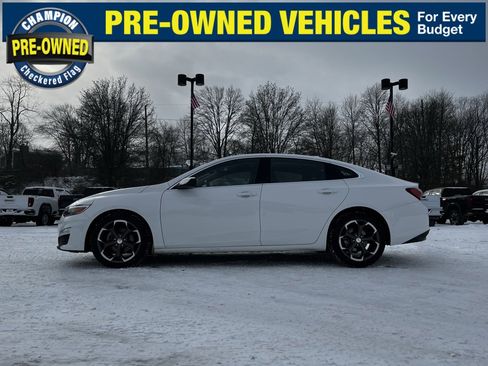 Used 2022 Chevrolet Malibu LT image 16