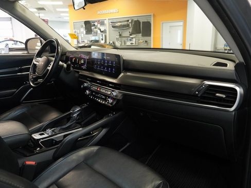 Used 2023 Kia Telluride S w/ S Sunroof Package image 36
