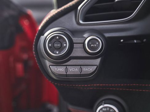 Used 2019 Ferrari 488 Spider Base image 46