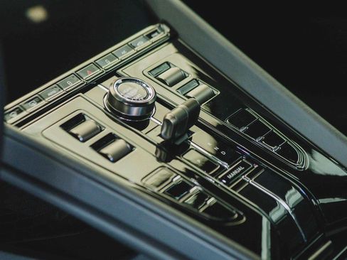 New 2025 Aston Martin DB12 Coupe image 16