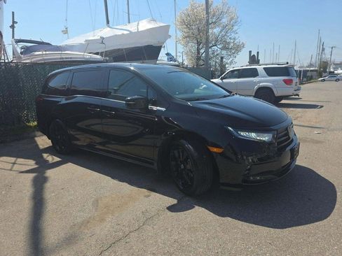 Used 2023 Honda Odyssey Sport image 5
