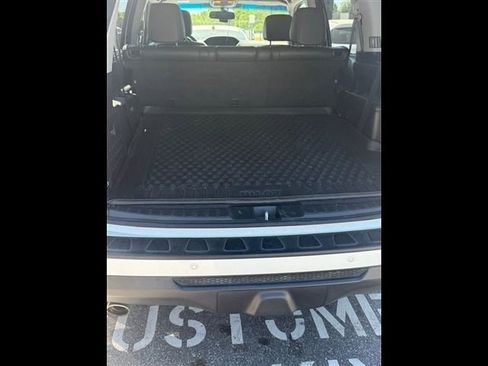 Used 2012 Honda Pilot Touring image 3