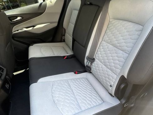 Used 2020 Chevrolet Equinox LS w/ LS Convenience Package FWD image 10