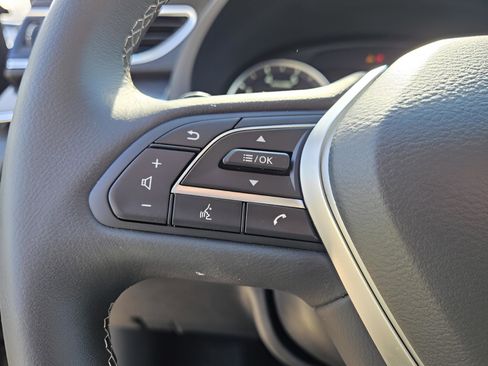 Certified 2025 INFINITI QX50 Luxe image 25