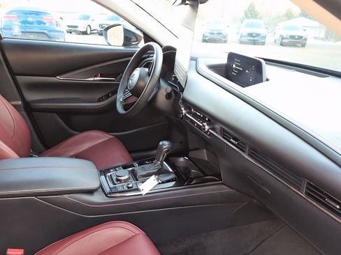 Certified 2025 MAZDA CX-30 AWD 2.5 S w/ Preferred Package image 7