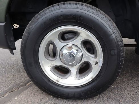 Used 2004 Ford Explorer Sport Trac XLS image 40