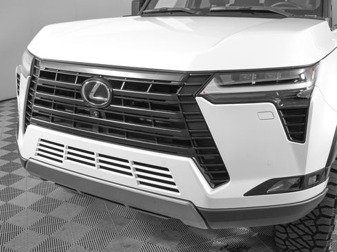 Used 2025 Lexus GX 550 AWD/4WD image 30