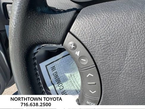 Used 2011 Toyota Tacoma 4x4 Double Cab w/ TRD Off-Road Pkg image 17