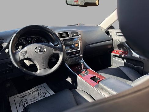 Used 2008 Lexus IS 250 w/ Premium Pkg RWD image 19