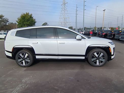 New 2026 Hyundai Ioniq 9 SEL image 4