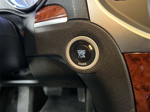 Used 2014 Chrysler 300 AWD w/ Driver Convenience Group image 17