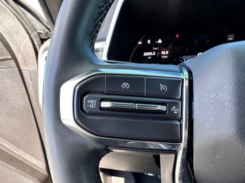 Used 2024 GMC Canyon Denali AWD/4WD image 41