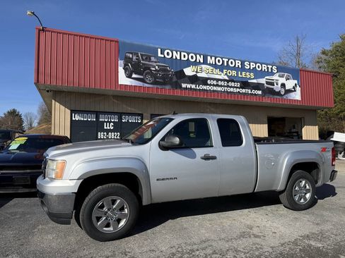 Used 2013 GMC Sierra 1500 SLE w/ Power Tech Package image 2