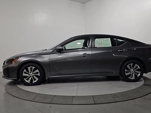 Certified 2023 Nissan Altima 2.5 S FWD image 2