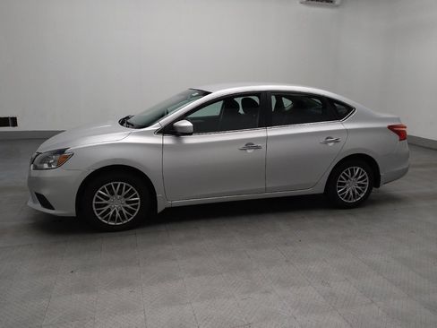 Used 2016 Nissan Sentra S image 2