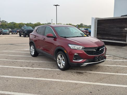 Used 2022 Buick Encore GX Preferred w/ Cold Weather Comfort Package AWD/4WD image 8