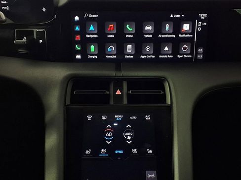 Used 2023 Porsche Taycan 4 Cross Turismo image 25