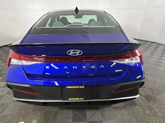 Certified 2025 Hyundai Elantra SEL FWD video 3