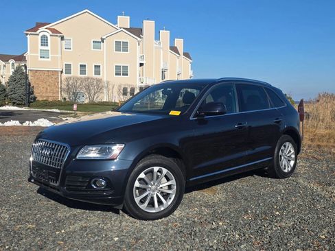 Used 2015 Audi Q5 2.0T Premium Plus w/ Technology Package image 2