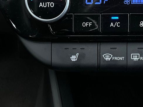 Used 2025 Hyundai Elantra SEL image 27