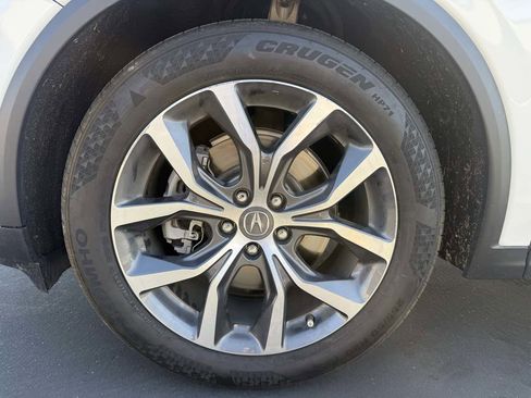 Used 2023 Acura MDX SH-AWD image 9