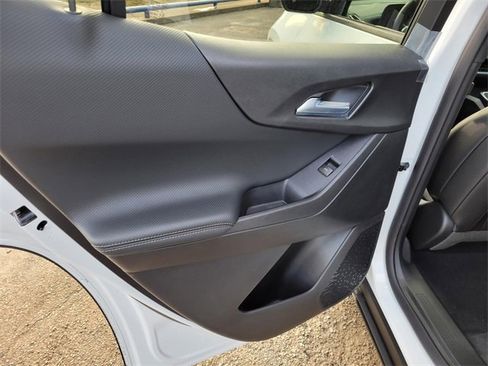 New 2026 Chevrolet Equinox LT image 9