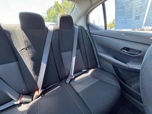 Used 2025 Nissan Sentra SV FWD image 35