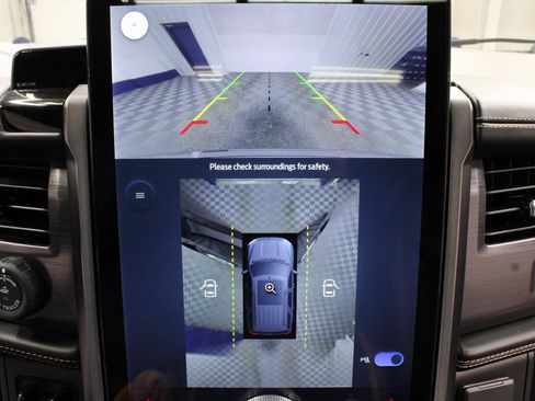 Used 2022 Ford Expedition Platinum image 16