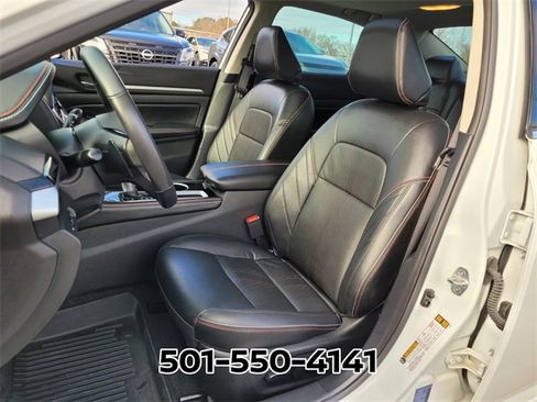Used 2024 Nissan Altima 2.5 SR w/ SR Premium Package image 7