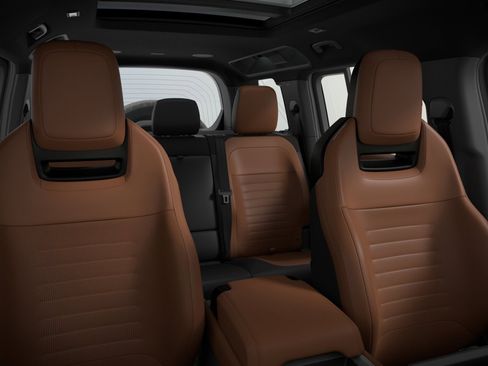 New 2026 Land Rover Defender 110 AWD/4WD image 6