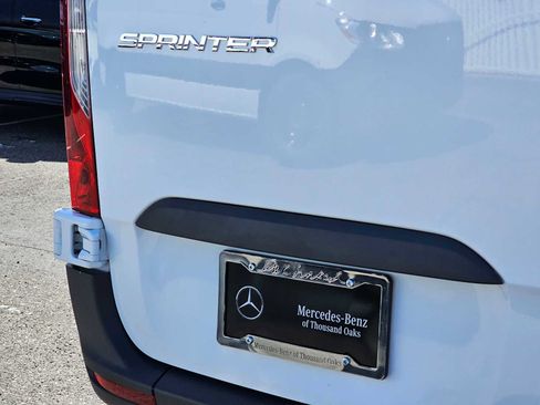 Used 2025 Mercedes-Benz Sprinter 2500 image 15