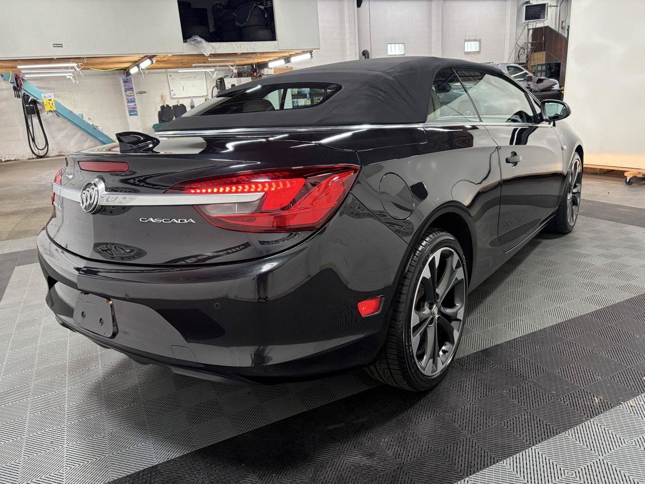 Used 2016 Buick Cascada Premium FWD image 17