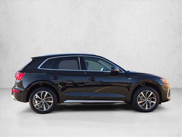 Used 2023 Audi Q5 2.0T Premium Plus w/ Premium Plus Package AWD/4WD image 4