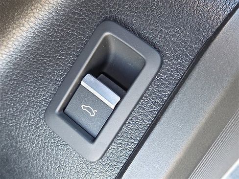 Certified 2024 Audi Q5 2.0T Premium Plus w/ Premium Plus Package image 25