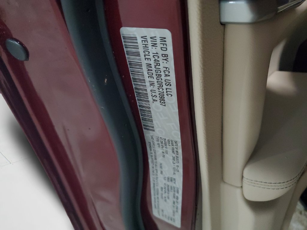 Used 2024 Jeep Grand Cherokee Limited w/ Luxury Tech Group II RWD image 27