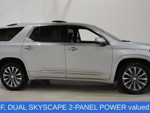 Used 2022 Chevrolet Traverse Premier w/ LPO, Floor Liner Package AWD/4WD image 3